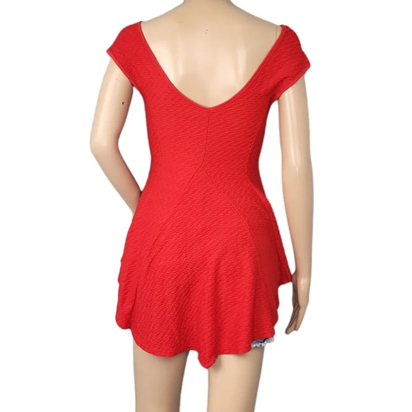 Lovely 153 Red Short sleeve Hi-lo Hem Peplum Shirt - Picture 2 of 4